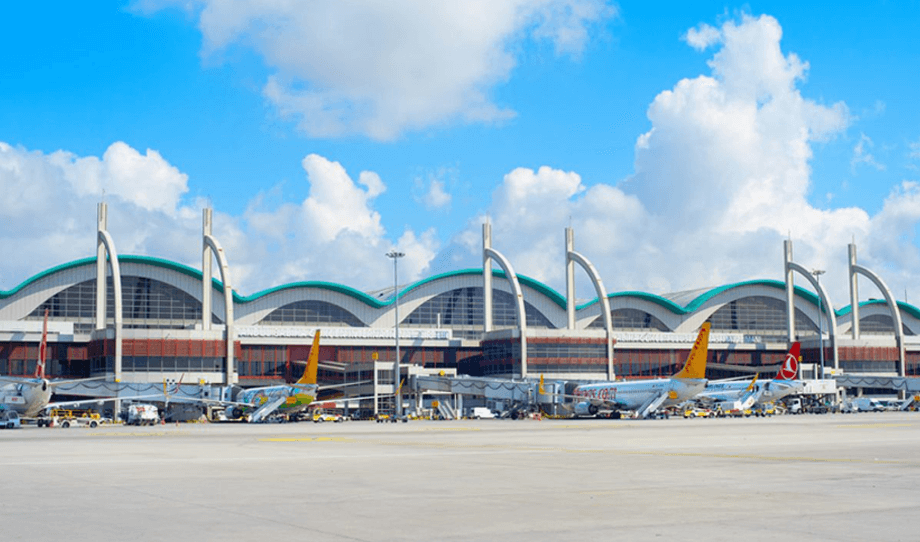 İstanbul Internationales Terminal des Flughafens Sabiha Gökçen - SAW